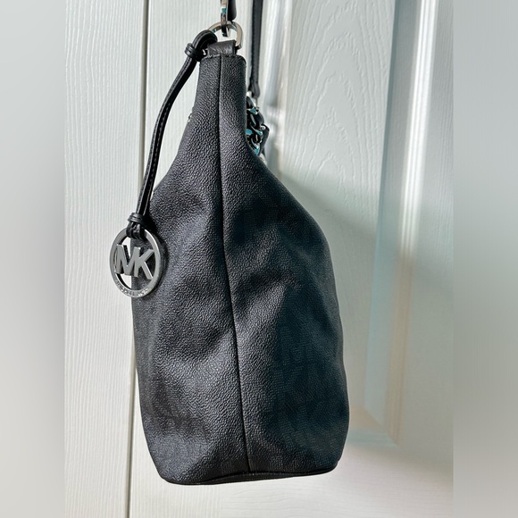 Michael Kors Frankie Signature Leather Drawstring Woven Chain Bucket Bag Purse - Picture 4 of 11